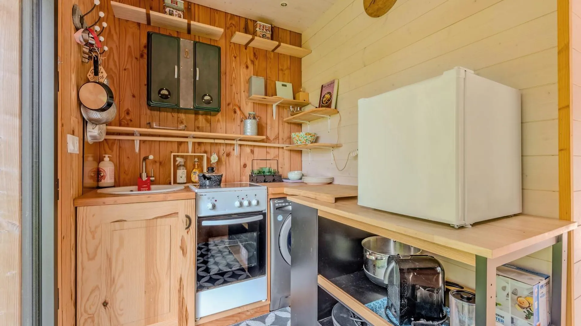 Casa de Férias Mini-Maison Bois Monts D'Arree Saint-Rivoal França